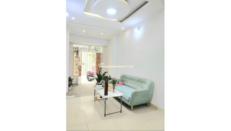 Nhà giá rẻ Nở hậu SHR 4 tầng 31m2 – Võ Văn Kiệt Quận 1 SS